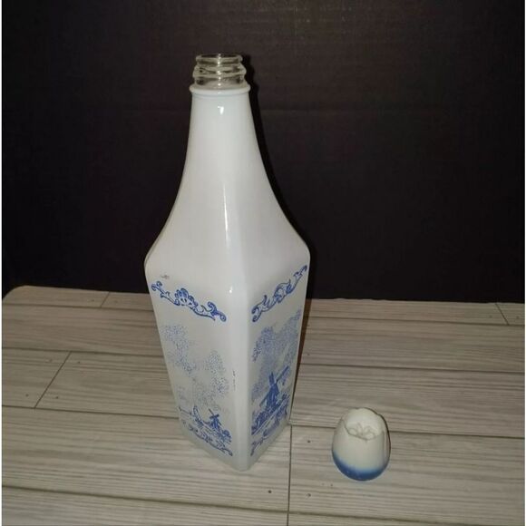 Vandermint Blue & White Windmill Liquor Decanter Delft Style Tulip Lid 11in Tall - Picture 7 of 7